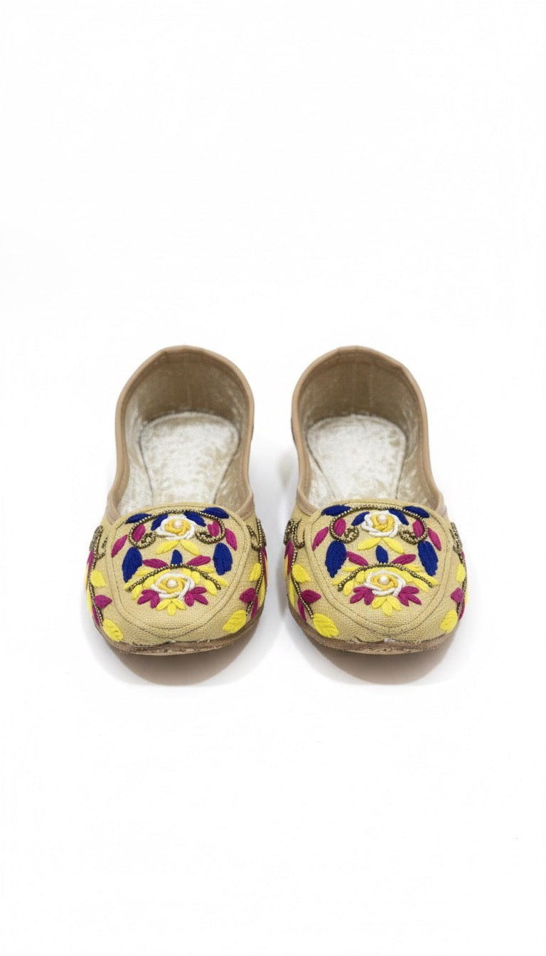 Royal Phulkari Embroidered Juttis