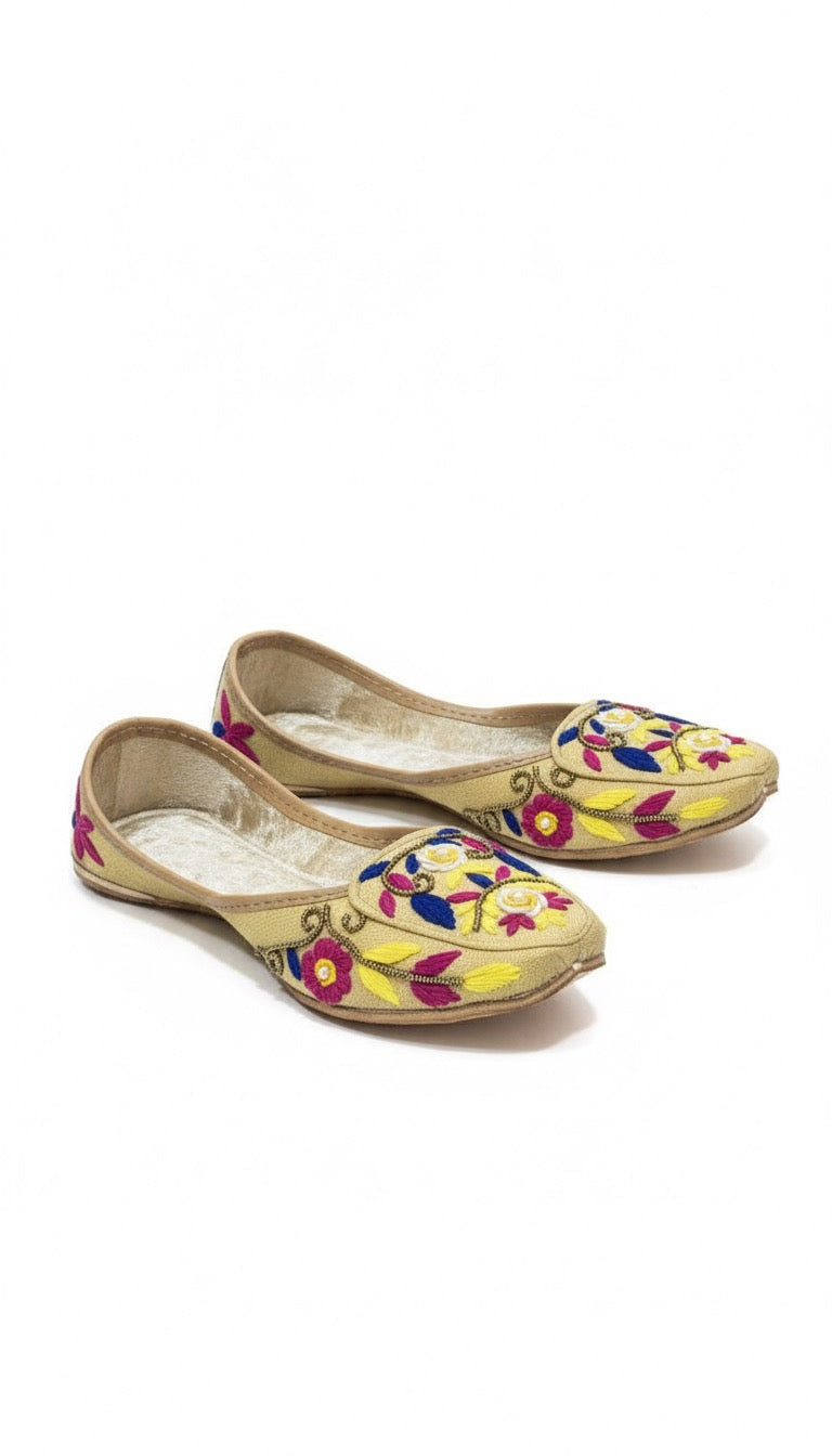 Royal Phulkari Embroidered Juttis
