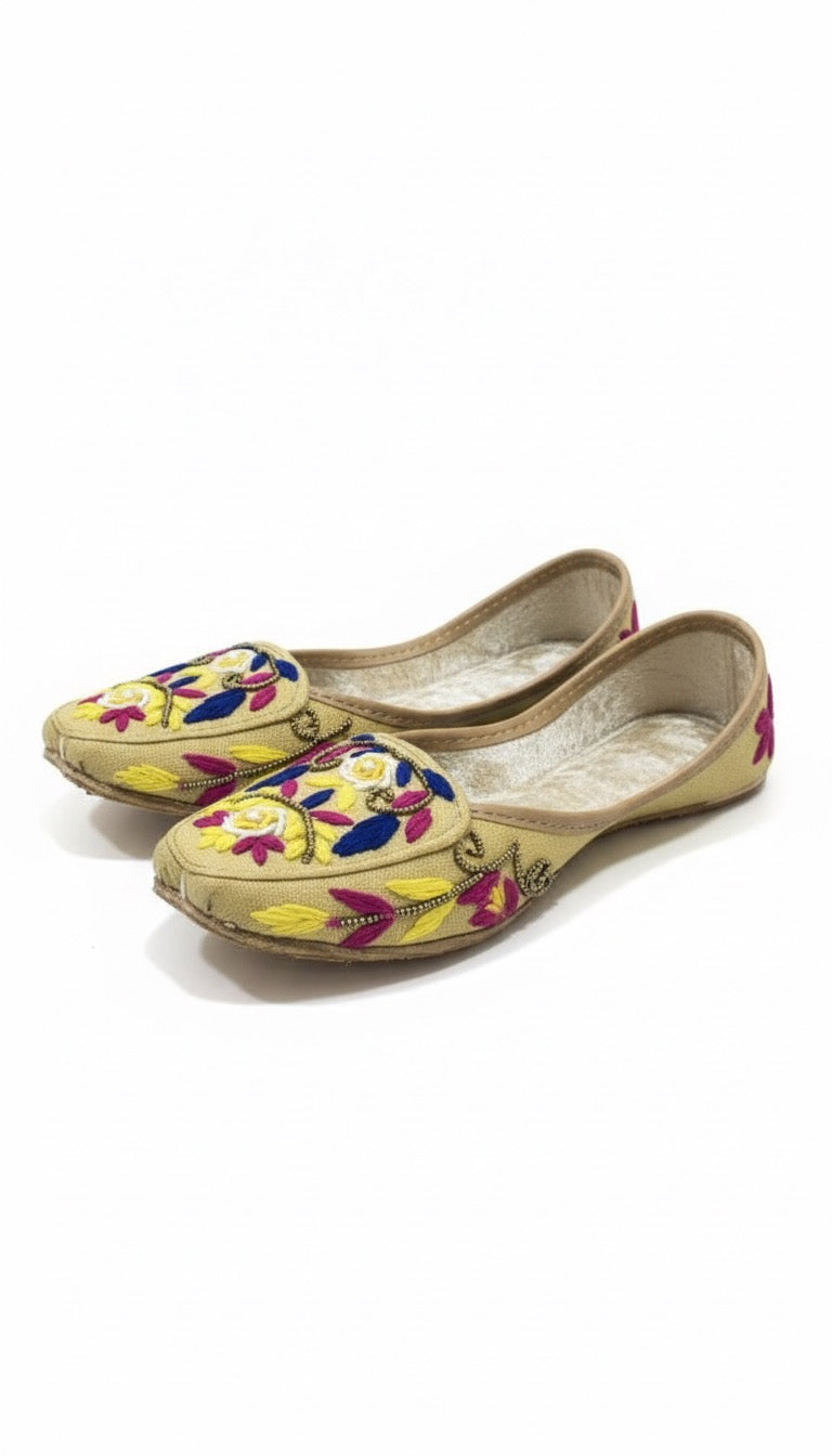 Royal Phulkari Embroidered Juttis