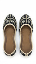 Noor-e-Black Embroidered Juttis