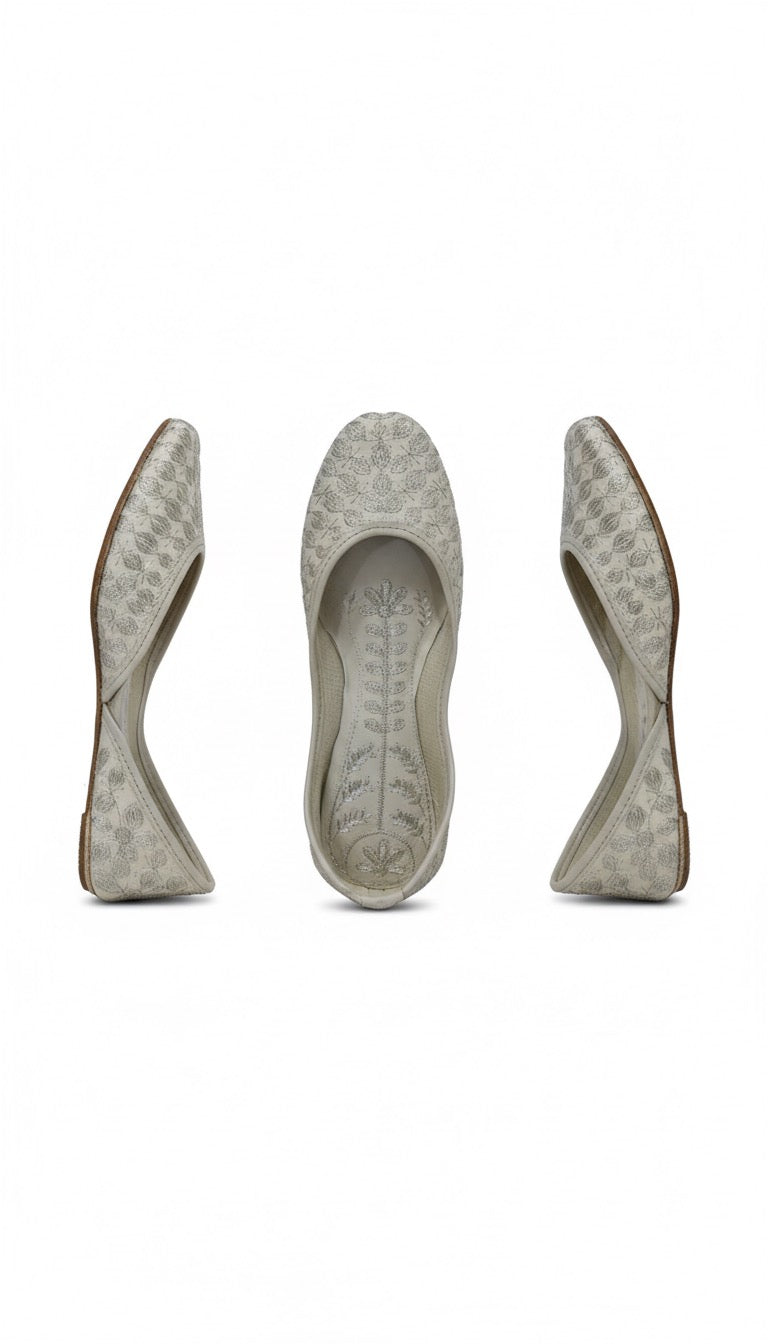 Royal Silver Handcrafted Juttis