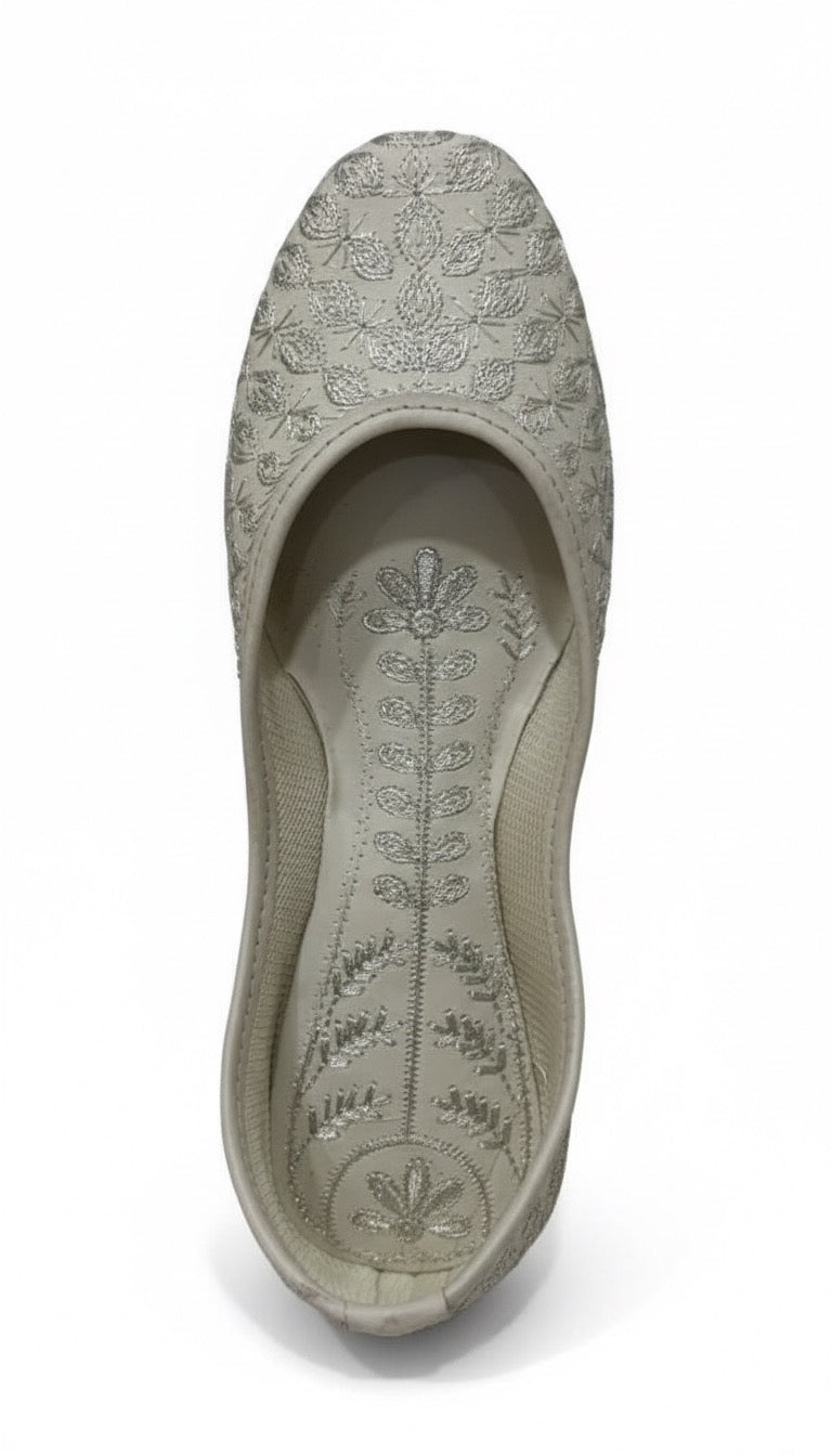 Royal Silver Handcrafted Juttis