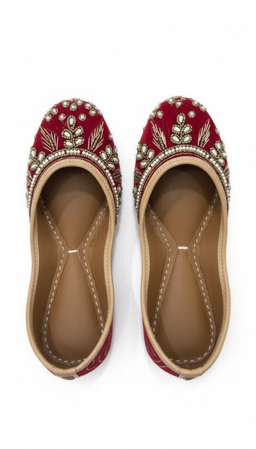 Royal coral Embroidered Juttis