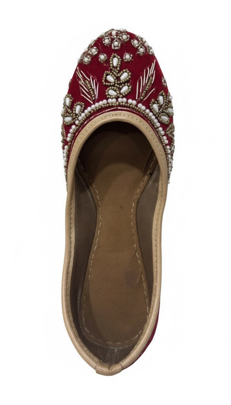 Royal coral Embroidered Juttis